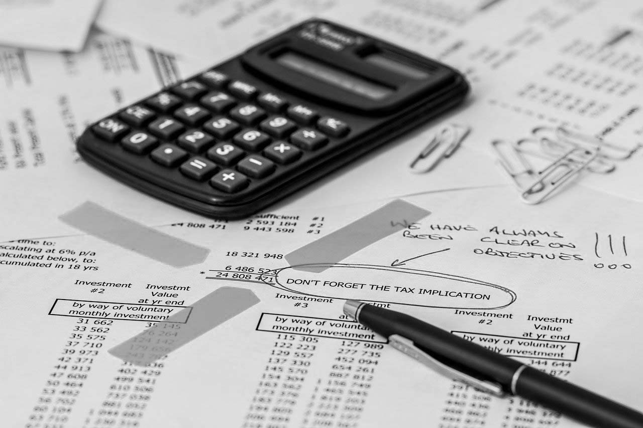 calculator tax accountancy cheltenham